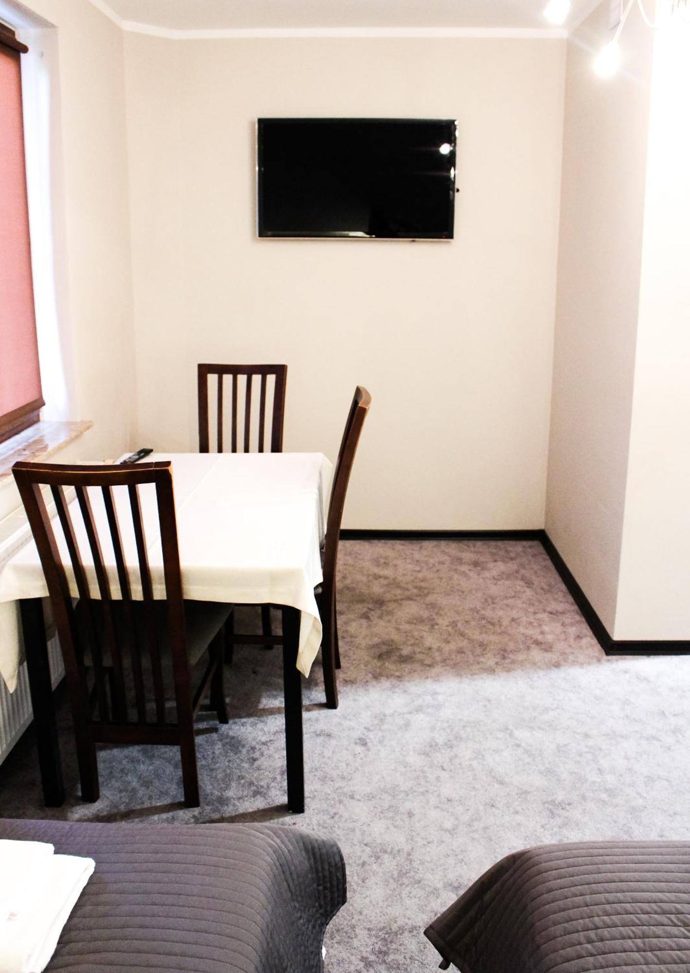 Hotel Regina Radom Buitenkant foto
