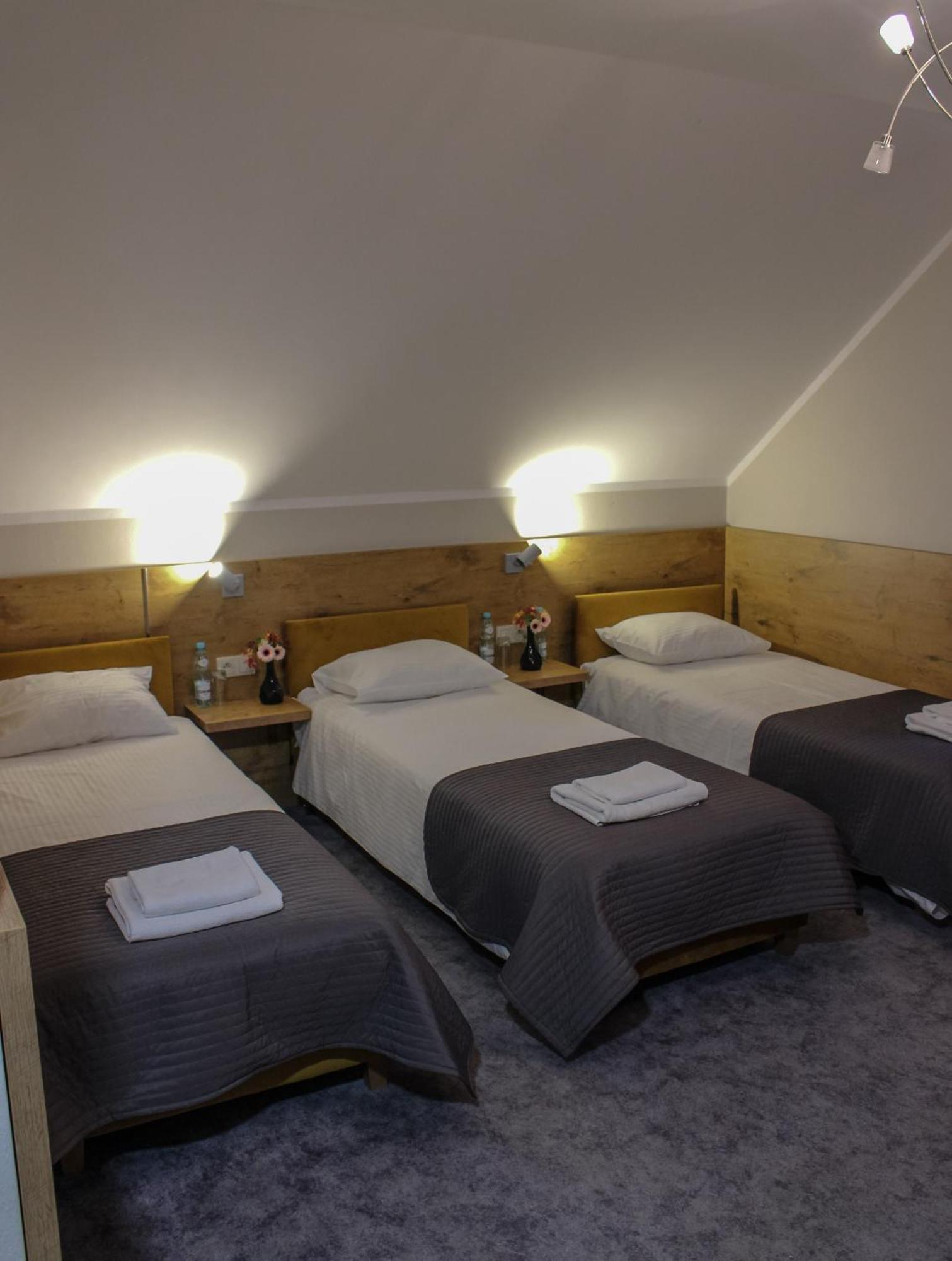 Hotel Regina Radom Buitenkant foto